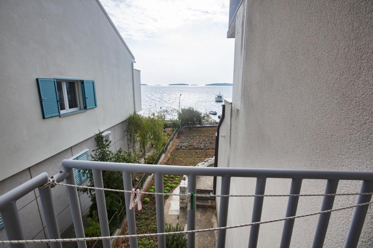 Apartments By The Sea Brodarica, Sibenik - 13615 Extérieur photo